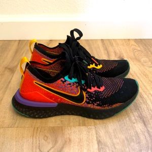 Nike Womens Epic React Flyknit 2